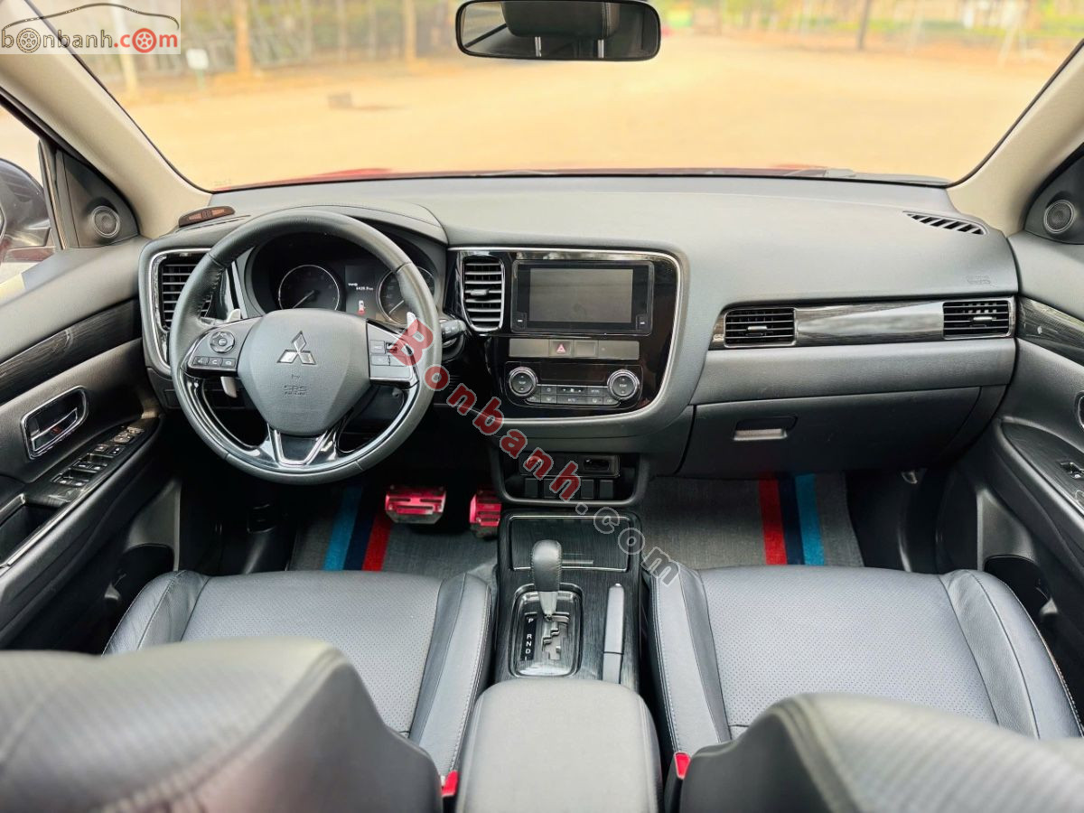 Bán ô tô Mitsubishi Outlander 2.0 CVT Premium - 2019 - xe cũ