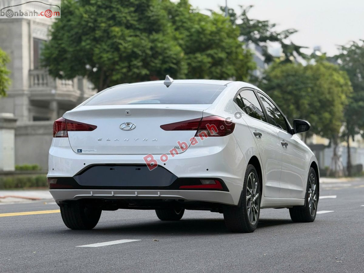 Bán ô tô Hyundai Elantra 2.0 AT - 2021 - xe cũ