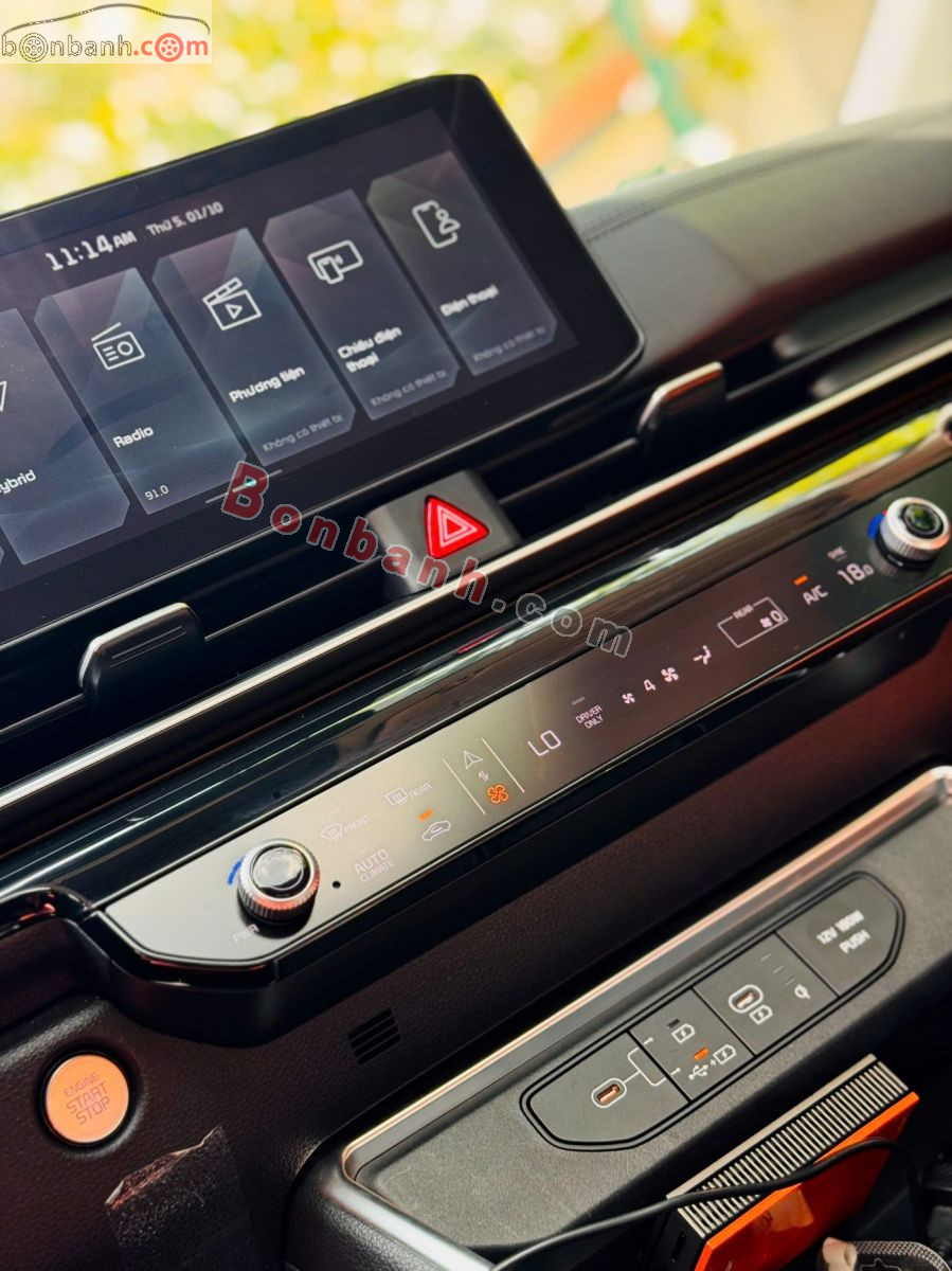 Bán ô tô Kia Carnival Signature 1.6 Turbo HEV 7S - 2025 - xe cũ