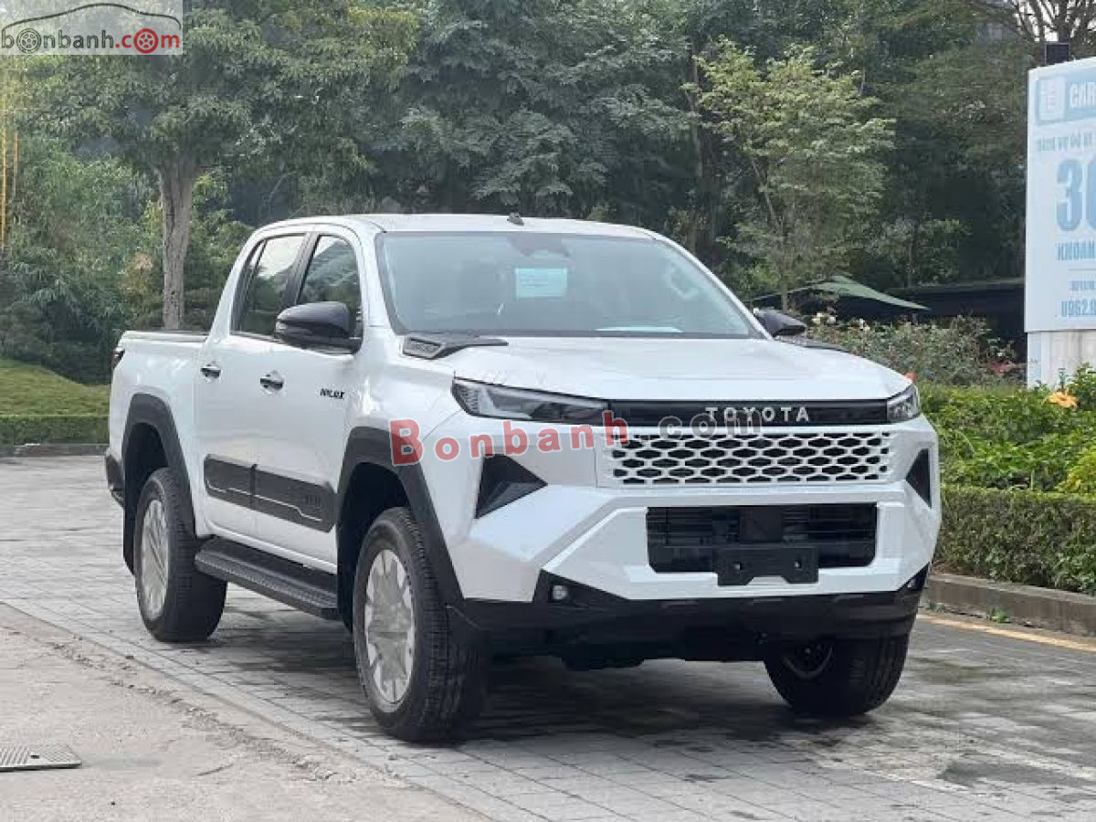 Bán ô tô Toyota Hilux Trailhunter 2.8L 4x4 AT - 2026 - xe mới