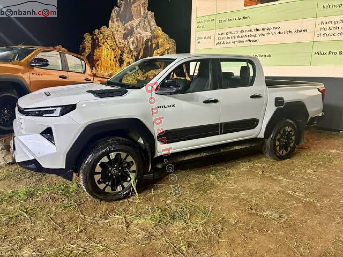 Bán ô tô Toyota Hilux Trailhunter 2.8L 4x4 AT - 2026 - xe mới