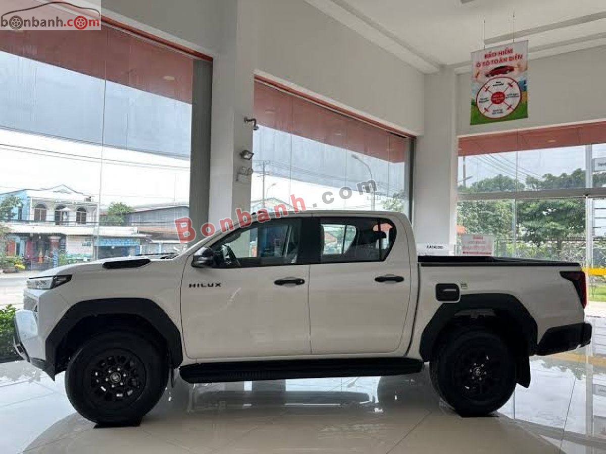 Bán ô tô Toyota Hilux Pro 2.8L 4x2 AT - 2026 - xe mới