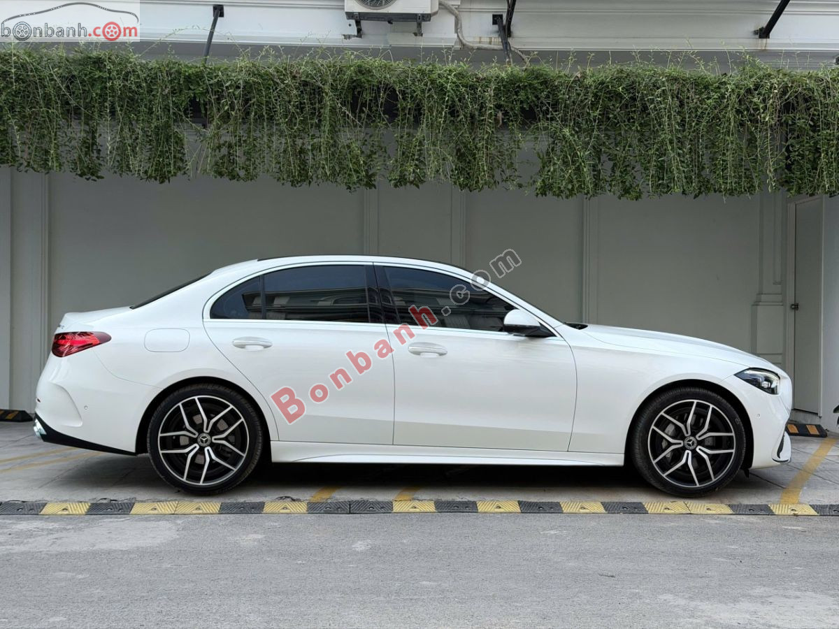 Bán ô tô Mercedes Benz C class C300 AMG - 2024 - xe cũ