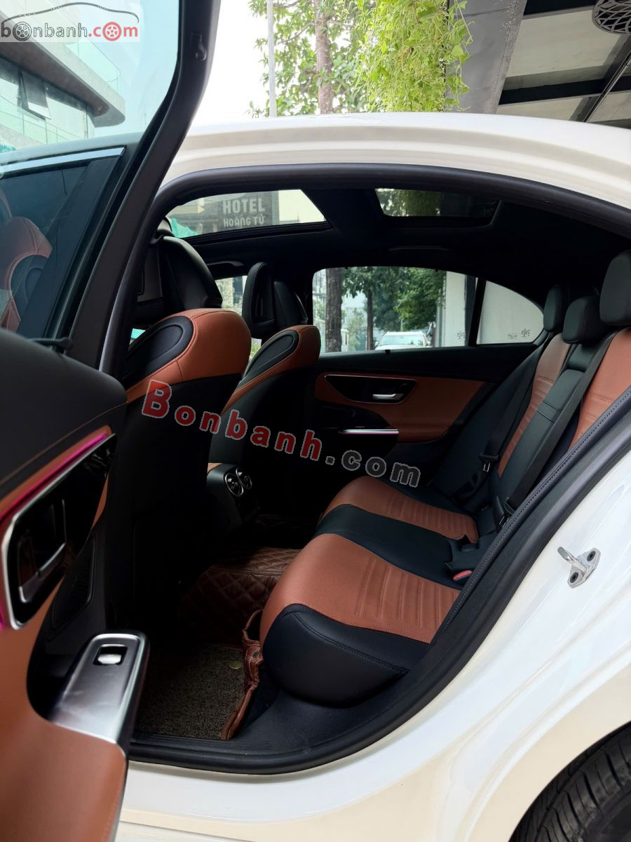 Bán ô tô Mercedes Benz C class C300 AMG - 2024 - xe cũ