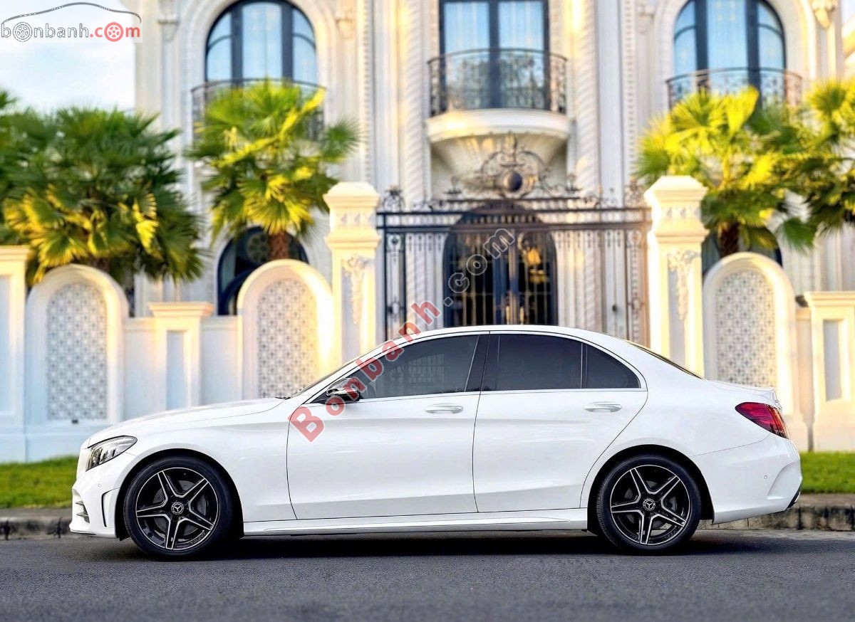 Bán ô tô Mercedes Benz C class C300 AMG - 2020 - xe cũ