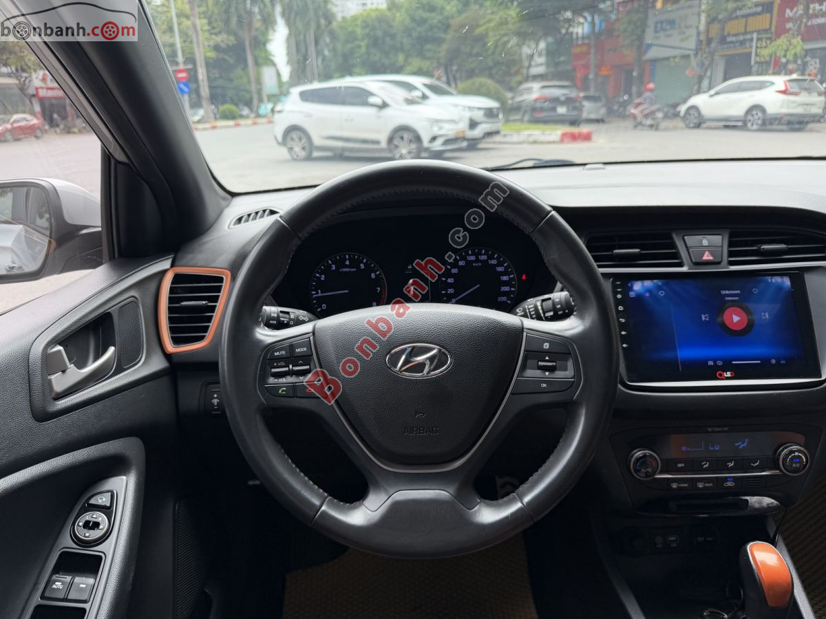 Bán ô tô Hyundai i20 Active 1.4 AT - 2015 - xe cũ