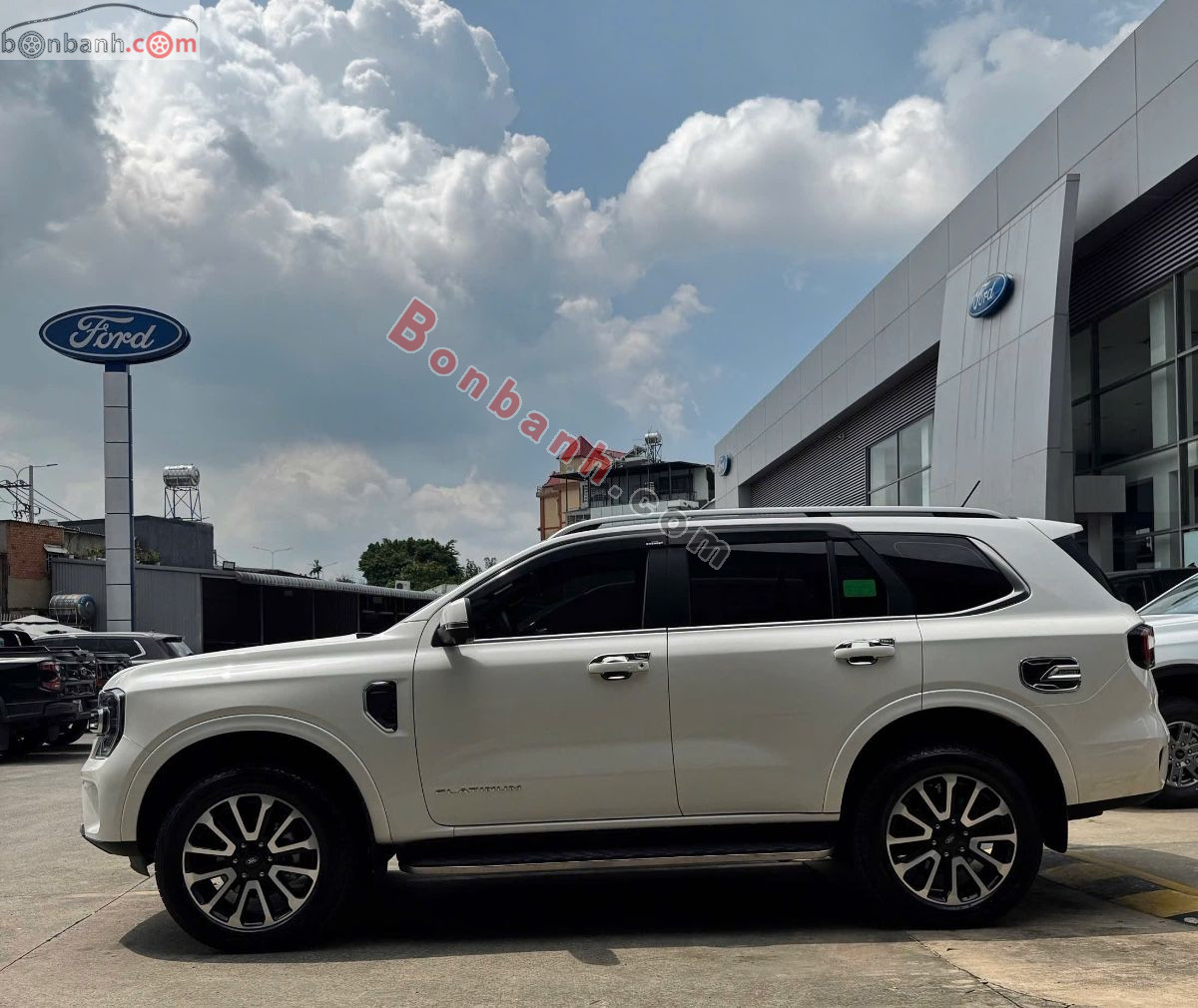 Bán ô tô Ford Everest Platinum 2.0L 4x4 AT - 2025 - xe cũ