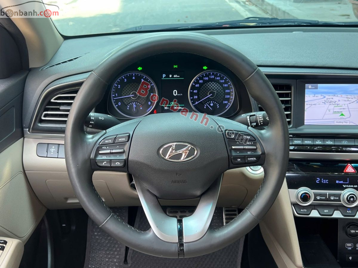Bán ô tô Hyundai Elantra 2.0 AT - 2021 - xe cũ