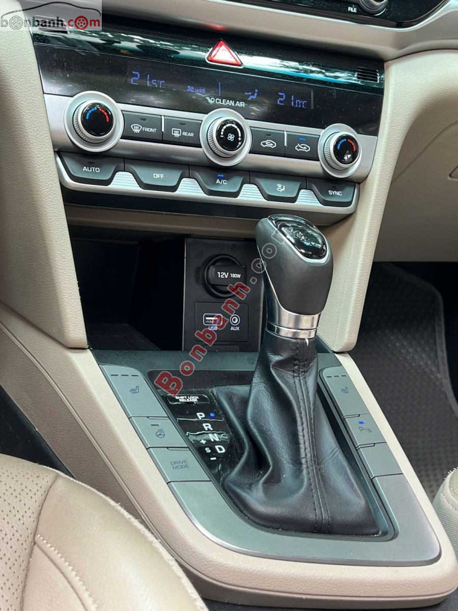 Bán ô tô Hyundai Elantra 2.0 AT - 2021 - xe cũ