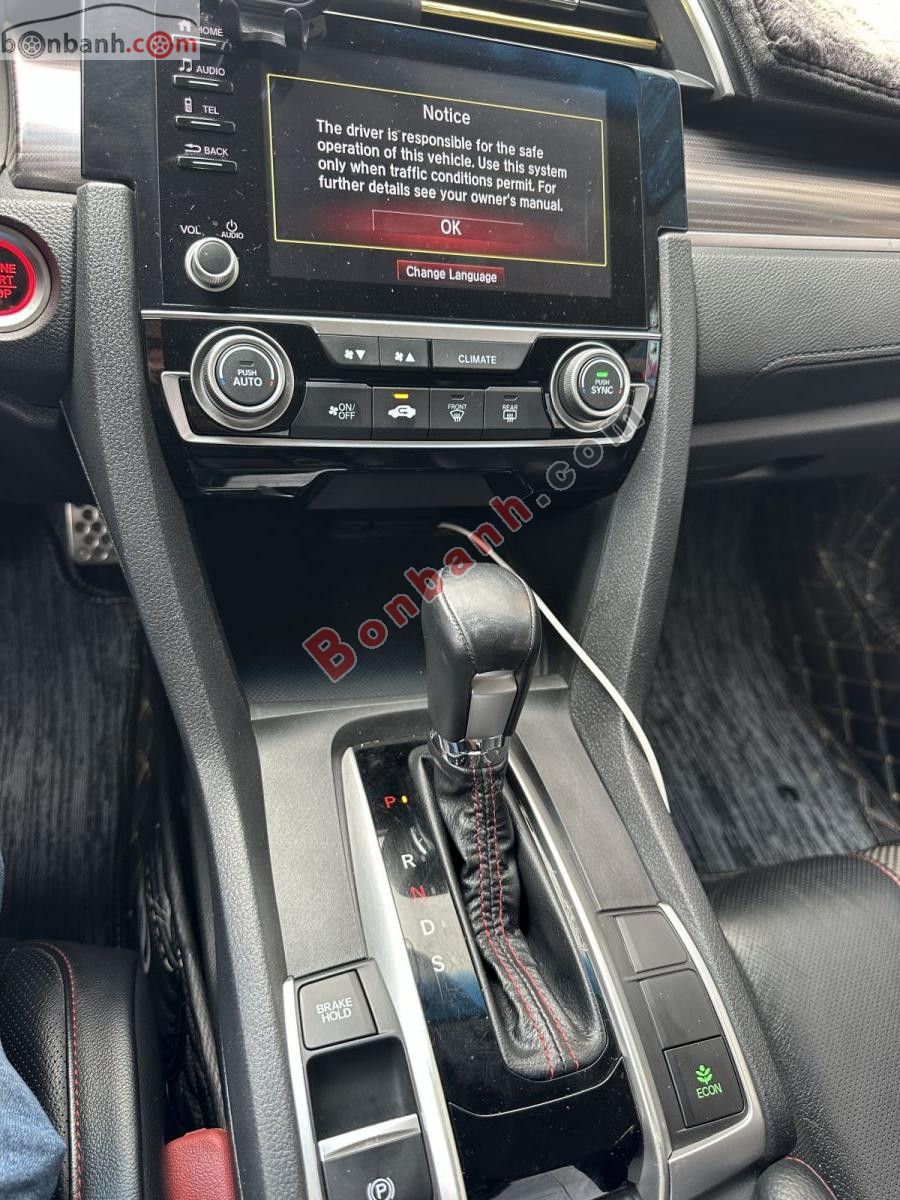 Bán ô tô Honda Civic RS 1.5 AT - 2019 - xe cũ