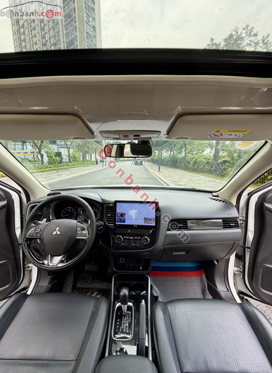 Bán ô tô Mitsubishi Outlander 2.0 CVT Premium - 2019 - xe cũ