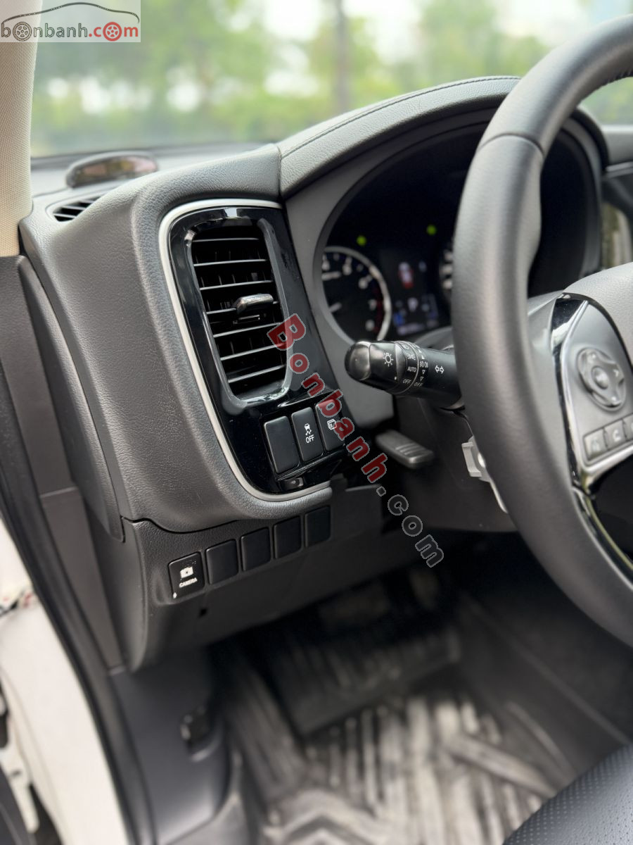 Bán ô tô Mitsubishi Outlander 2.0 CVT Premium - 2019 - xe cũ