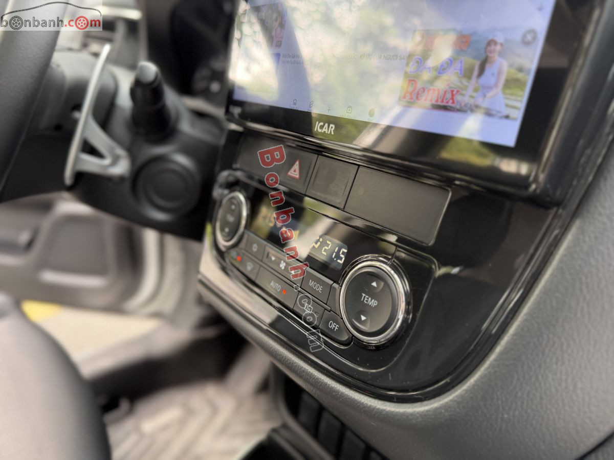 Bán ô tô Mitsubishi Outlander 2.0 CVT Premium - 2019 - xe cũ
