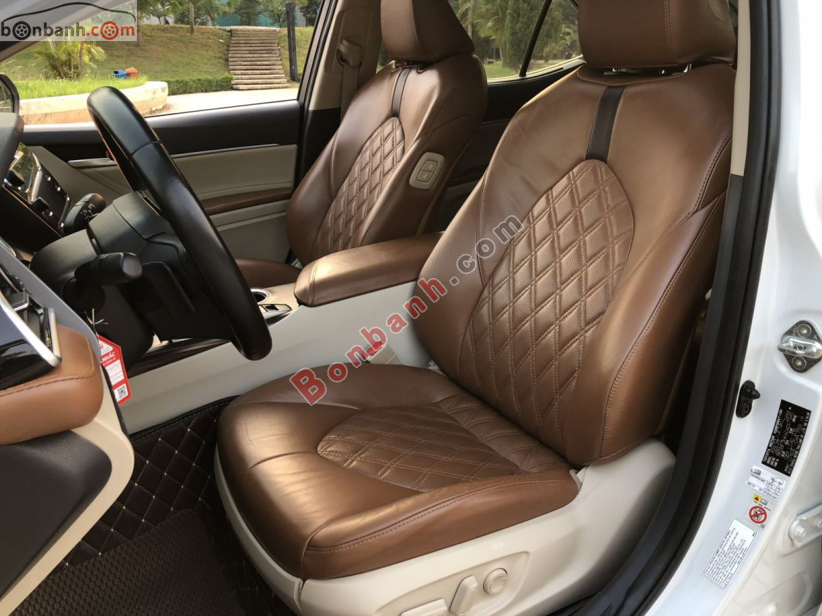 Bán ô tô Toyota Camry 2.5Q - 2019 - xe cũ