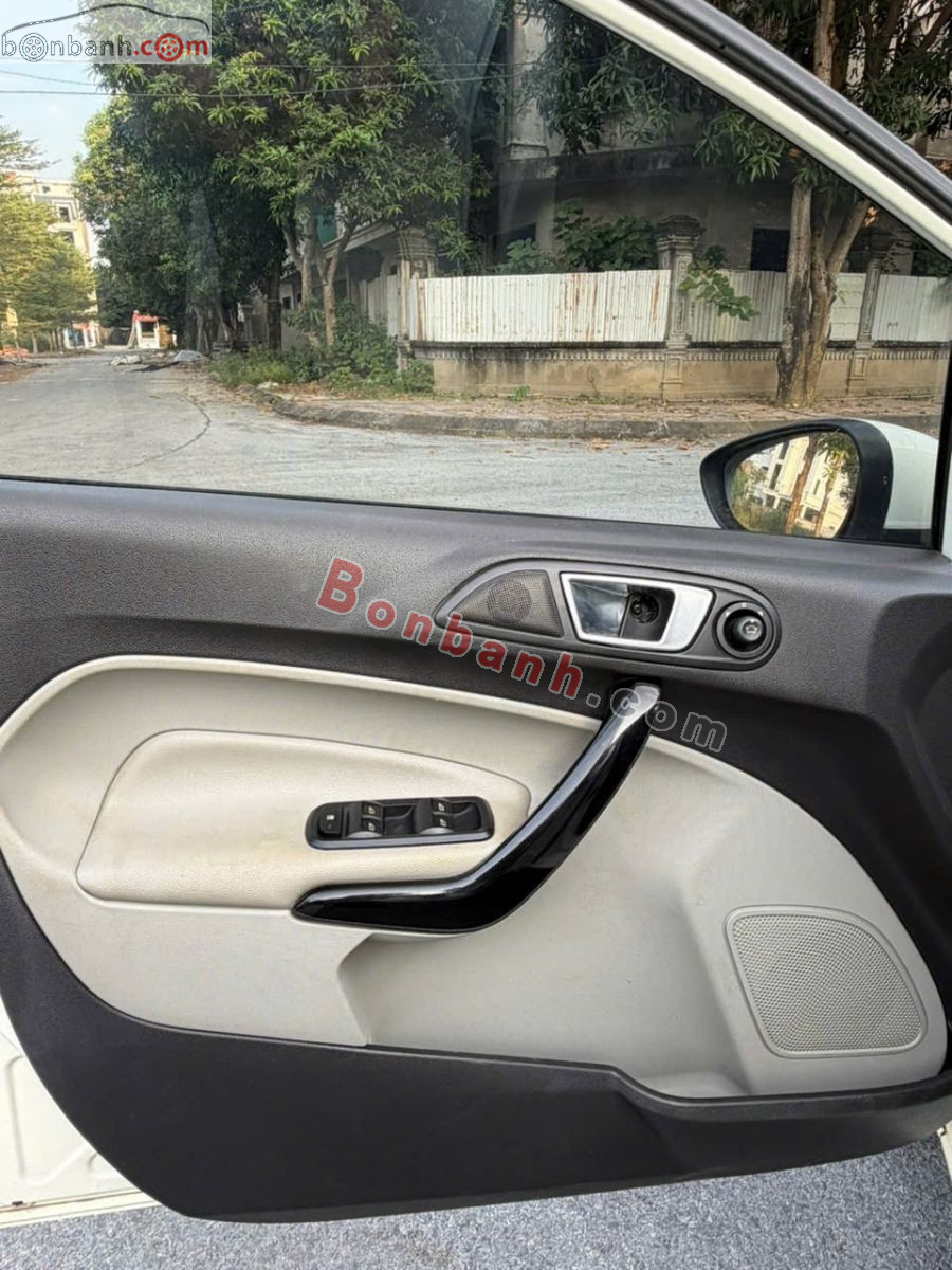 Bán ô tô Ford Fiesta Titanium 1.5 AT - 2015 - xe cũ