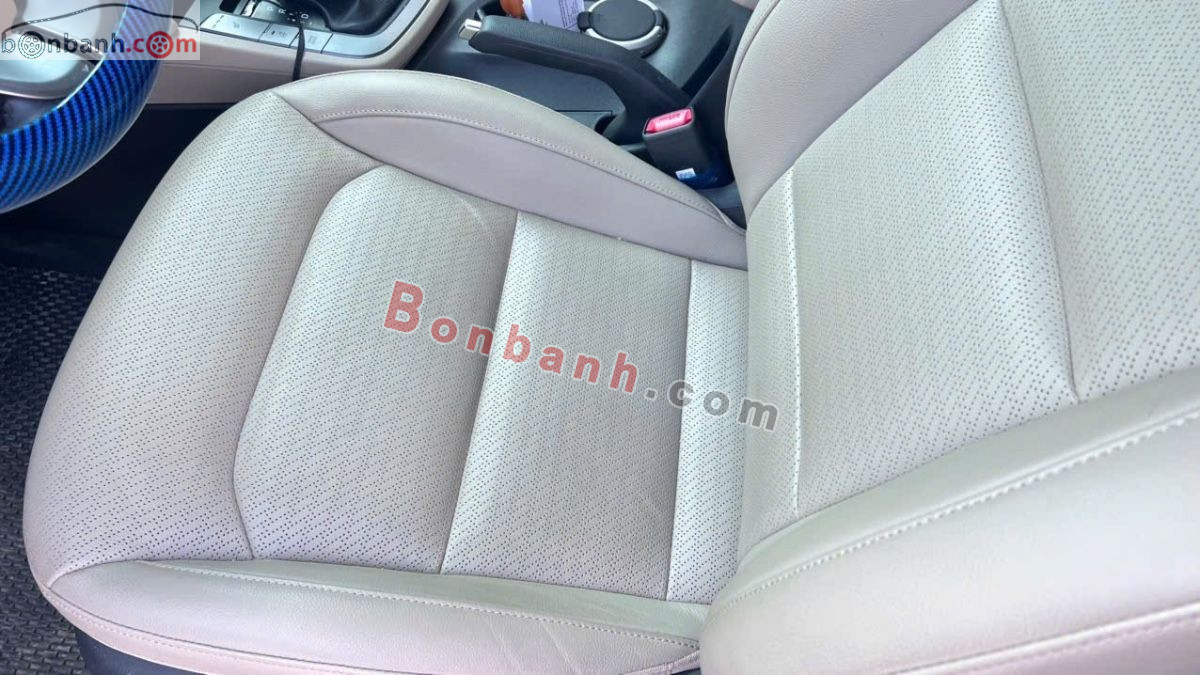 Bán ô tô Hyundai Elantra 2.0 AT - 2021 - xe cũ