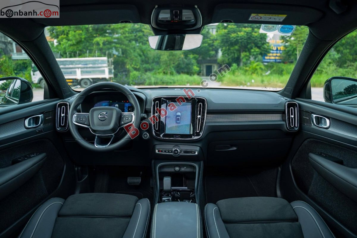 Bán ô tô Volvo XC40 Ultimate B5 AWD - 2024 - xe cũ
