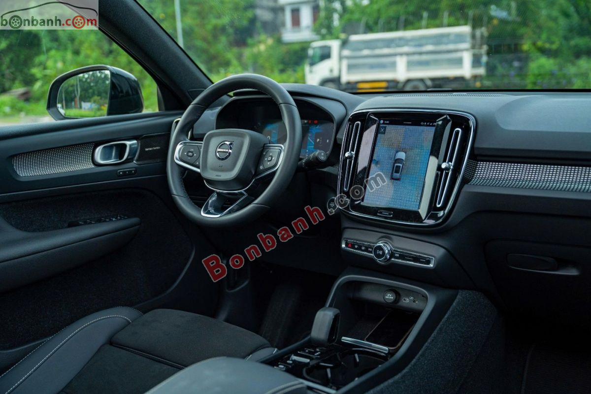 Bán ô tô Volvo XC40 Ultimate B5 AWD - 2024 - xe cũ