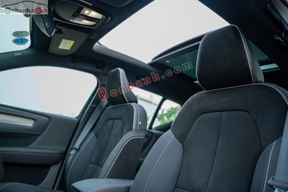 Bán ô tô Volvo XC40 Ultimate B5 AWD - 2024 - xe cũ