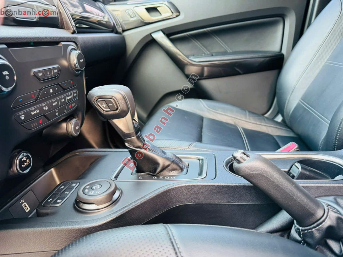 Bán ô tô Ford Everest Titanium 2.0L 4x4 AT - 2020 - xe cũ