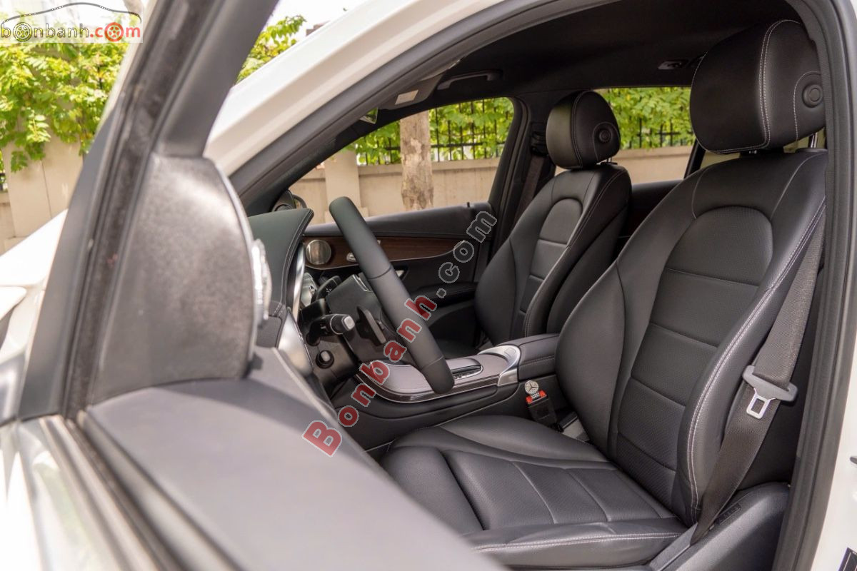 Bán ô tô Mercedes Benz GLC 200 4Matic - 2022 - xe cũ