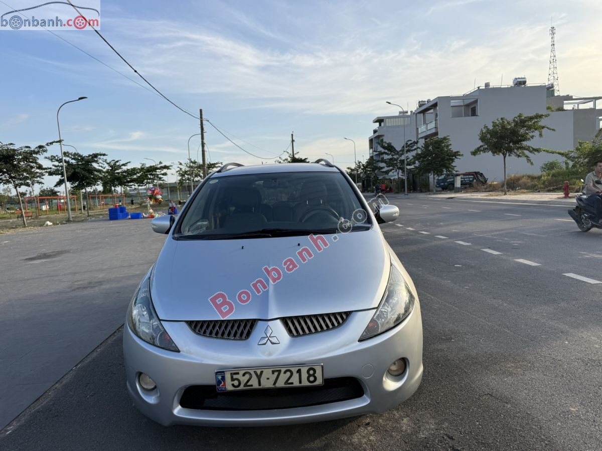 Bán ô tô Mitsubishi Grandis 2.4 AT - 2005 - xe cũ