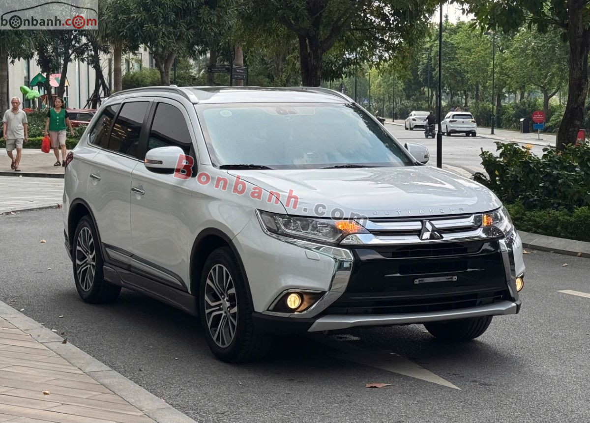 Bán ô tô Mitsubishi Outlander 2.0 CVT Premium - 2018 - xe cũ