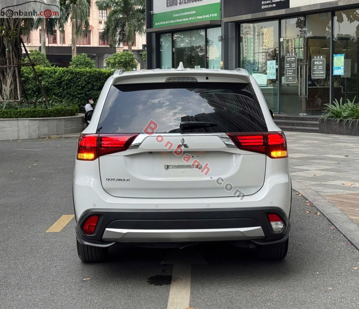 Bán ô tô Mitsubishi Outlander 2.0 CVT Premium - 2018 - xe cũ