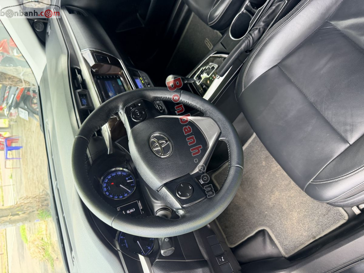 Bán ô tô Toyota Corolla altis 1.8G AT - 2017 - xe cũ