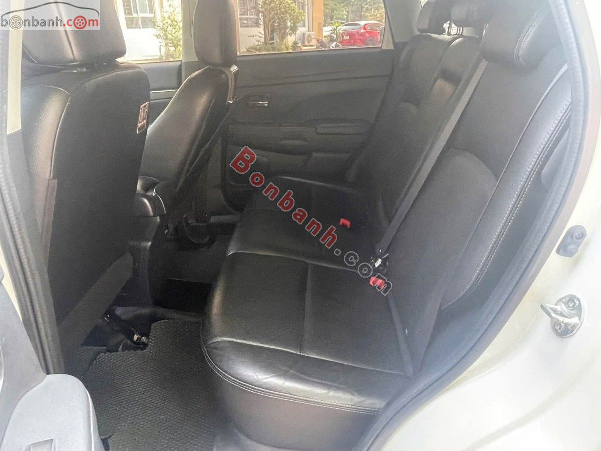 Bán ô tô Mitsubishi Outlander 2.0 - 2015 - xe cũ