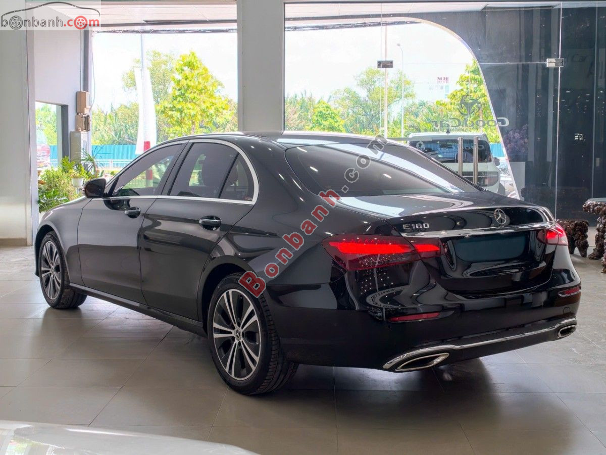 Bán ô tô Mercedes Benz E class E180 - 2022 - xe cũ