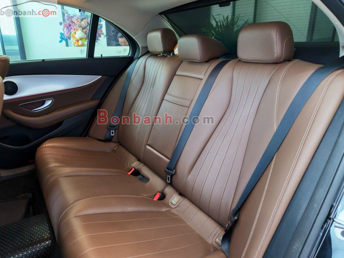 Bán ô tô Mercedes Benz E class E180 - 2022 - xe cũ