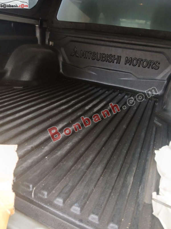 Bán ô tô Mitsubishi Triton 4x2 MT - 2017 - xe cũ