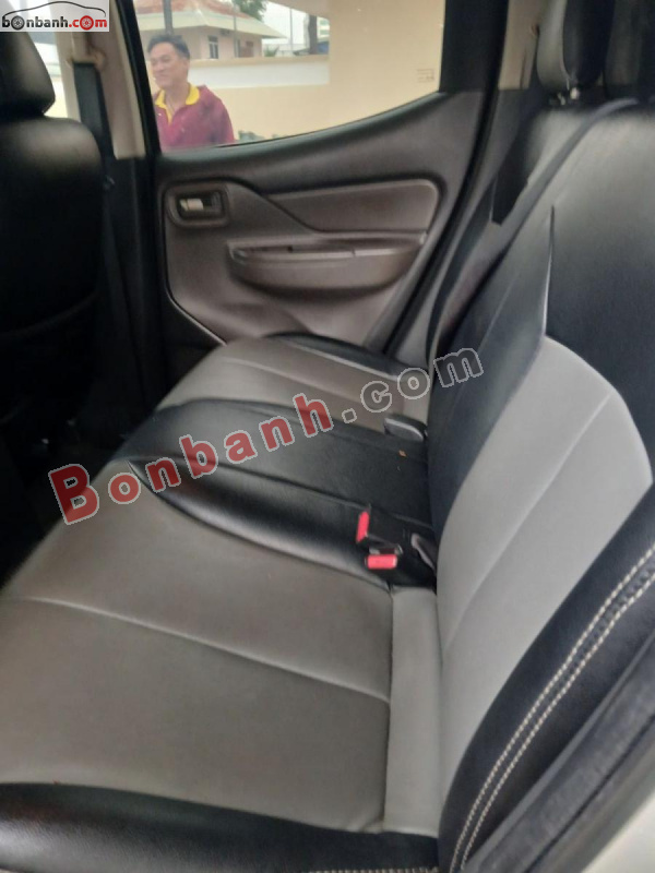 Bán ô tô Mitsubishi Triton 4x2 MT - 2017 - xe cũ