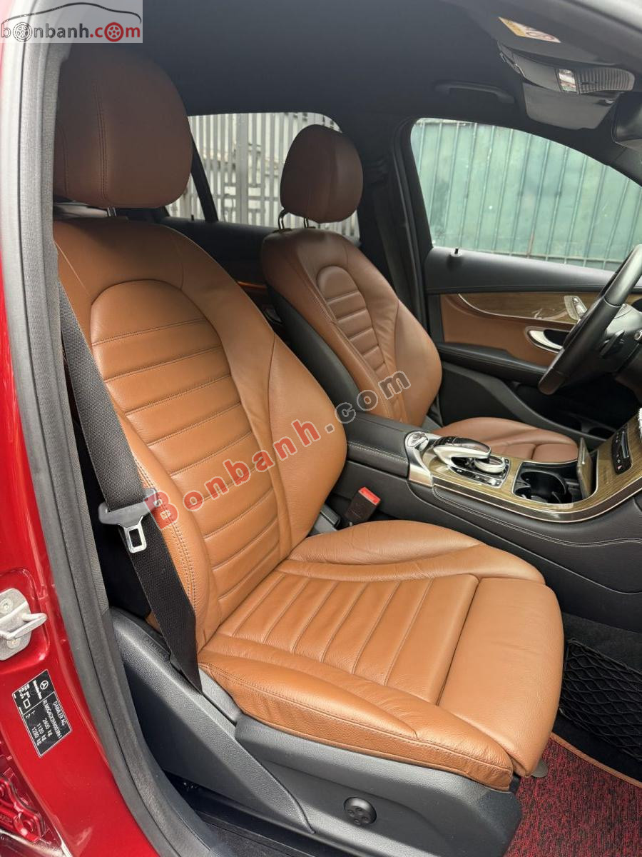 Bán ô tô Mercedes Benz GLC 250 4Matic - 2017 - xe cũ