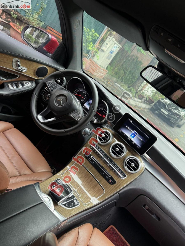Bán ô tô Mercedes Benz GLC 250 4Matic - 2017 - xe cũ