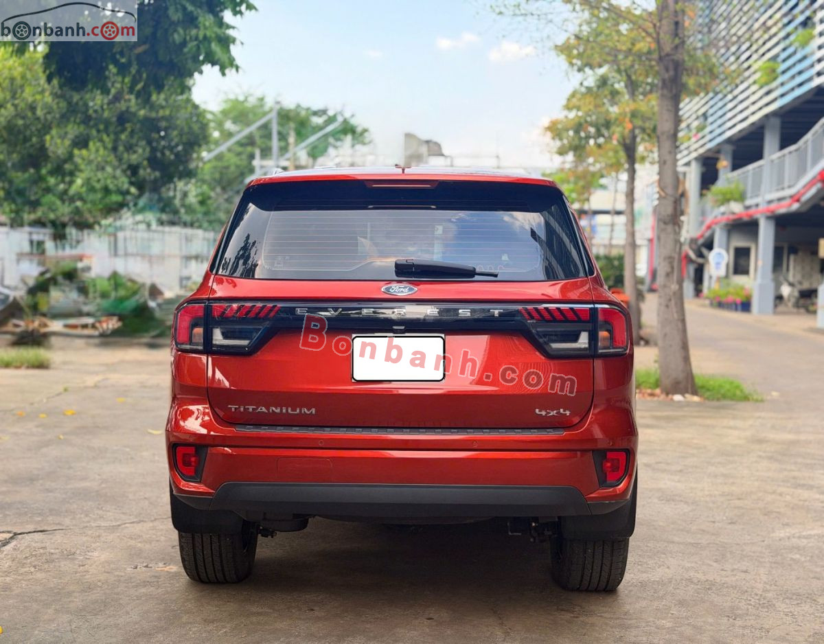 Bán ô tô Ford Everest Titanium 2.0L 4x4 AT - 2022 - xe cũ