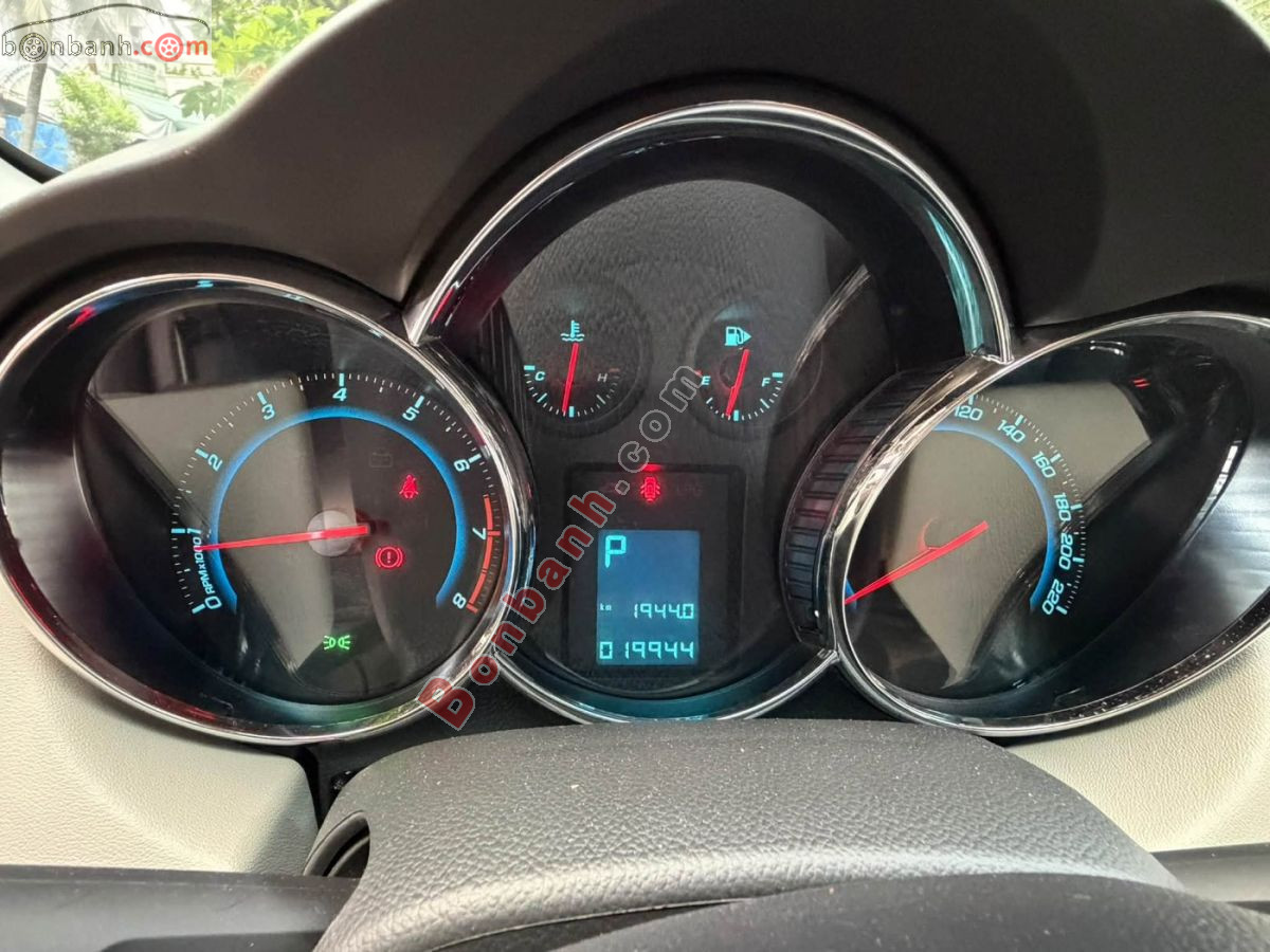 Bán ô tô Chevrolet Cruze LTZ 1.8 AT - 2016 - xe cũ