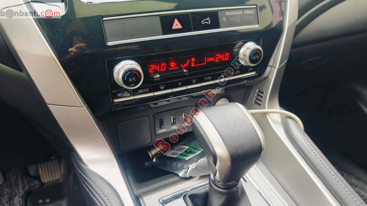 Bán ô tô Mitsubishi Pajero Sport 2.4D 4x4 AT - 2021 - xe cũ
