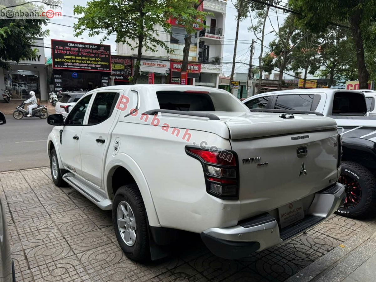 Bán ô tô Mitsubishi Triton 4x2 AT - 2017 - xe cũ