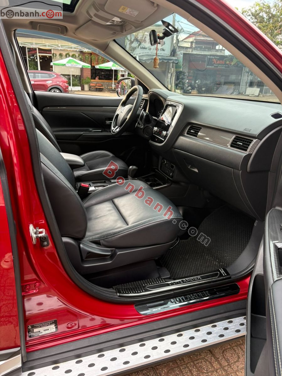 Bán ô tô Mitsubishi Outlander 2.0 CVT Premium - 2020 - xe cũ