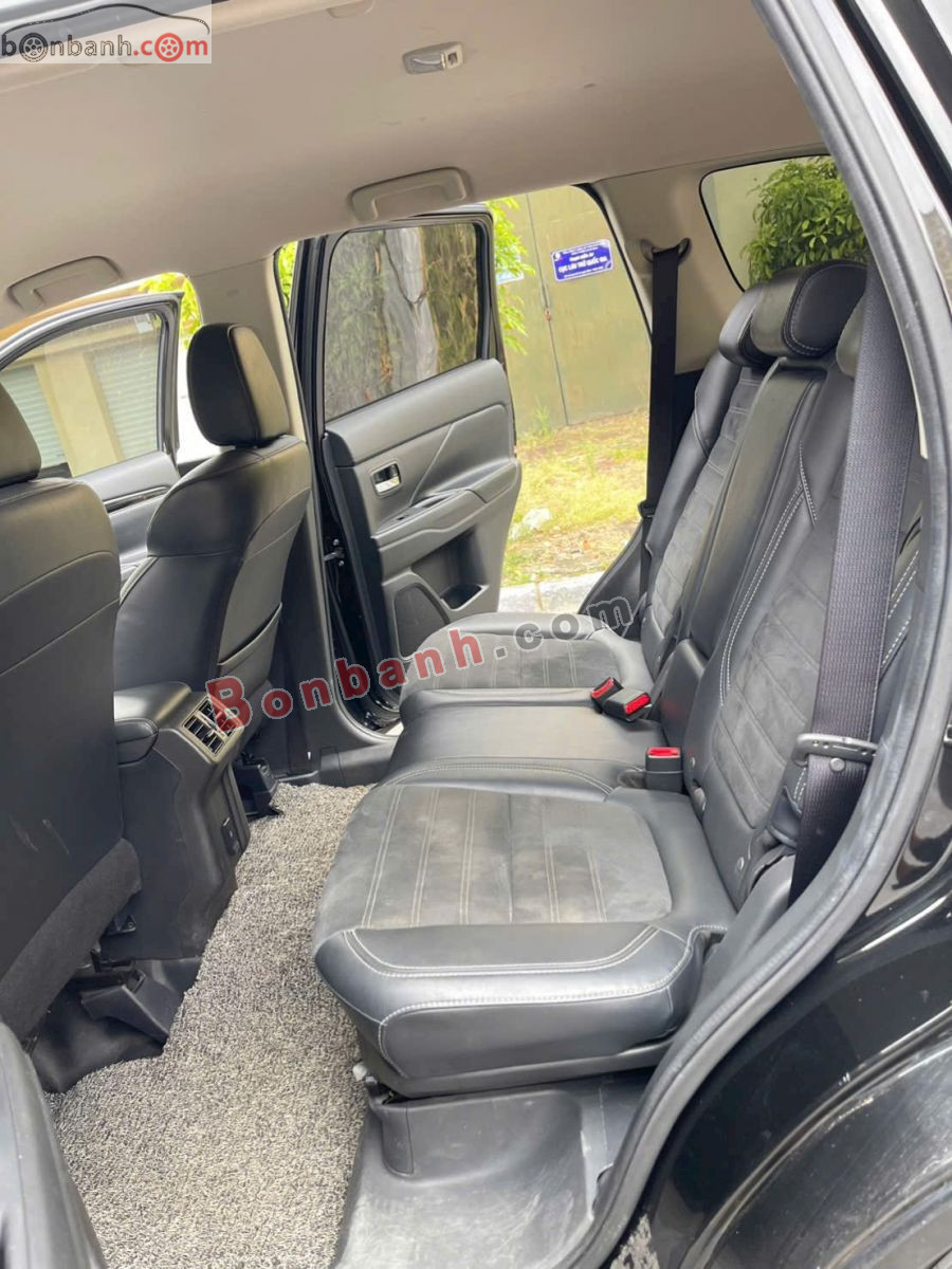 Bán ô tô Mitsubishi Outlander 2.0 CVT - 2023 - xe cũ