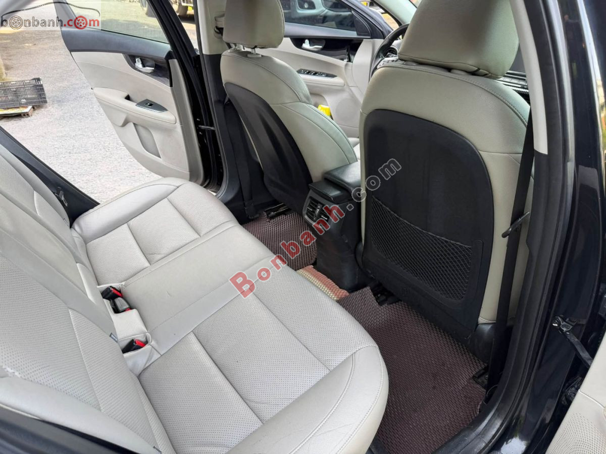 Bán ô tô Kia Cerato 1.6 AT Deluxe - 2019 - xe cũ