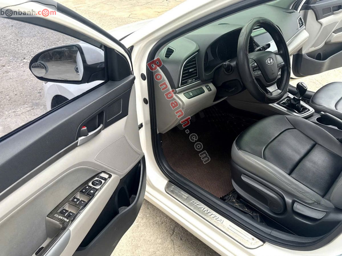 Bán ô tô Hyundai Elantra 1.6 MT - 2018 - xe cũ