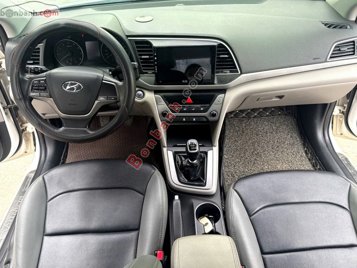Bán ô tô Hyundai Elantra 1.6 MT - 2018 - xe cũ