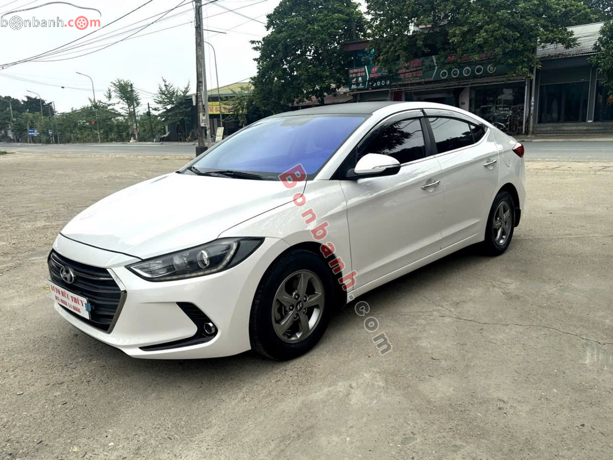 Bán ô tô Hyundai Elantra 1.6 MT - 2018 - xe cũ