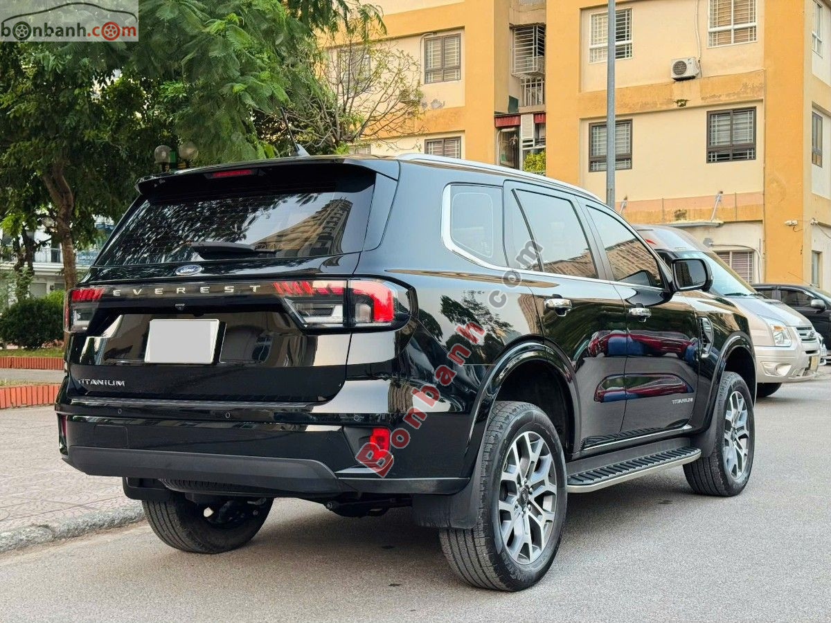 Bán ô tô Ford Everest Titanium 2.0L 4x2 AT - 2023 - xe cũ