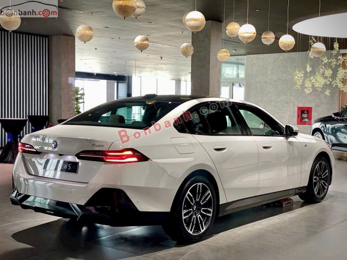 Bán ô tô BMW 5 Series 530i M Sport - 2026 - xe mới