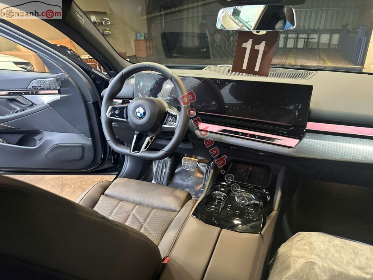 Bán ô tô BMW 5 Series 530i M Sport - 2026 - xe mới